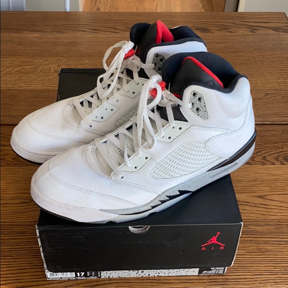 Nike Air Jordan 5 Retro